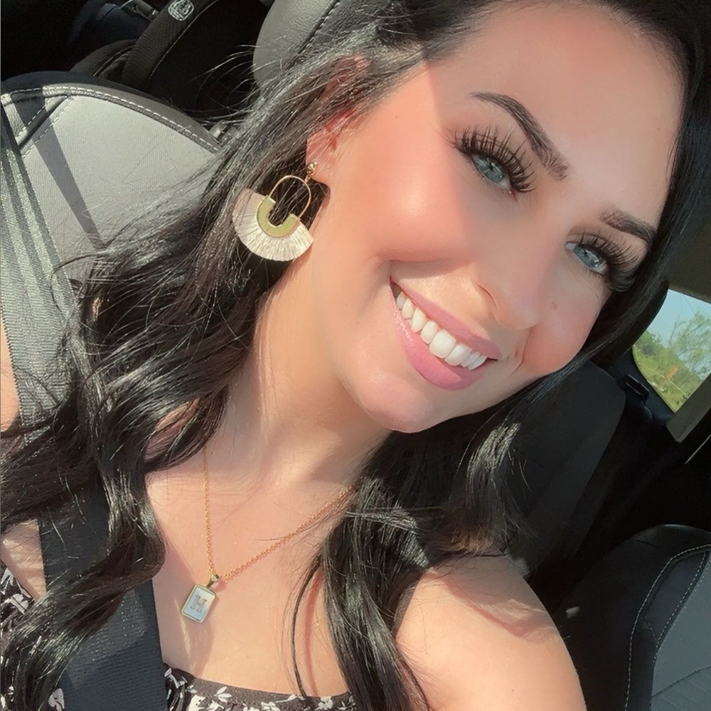 Meet your Posher, Amanda